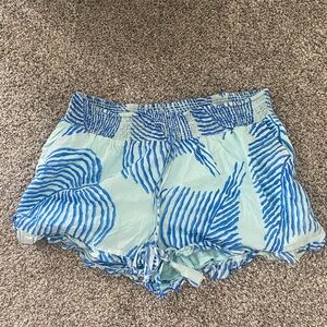 Vineyard vines sz XL shorts elastic waist with a tie as well